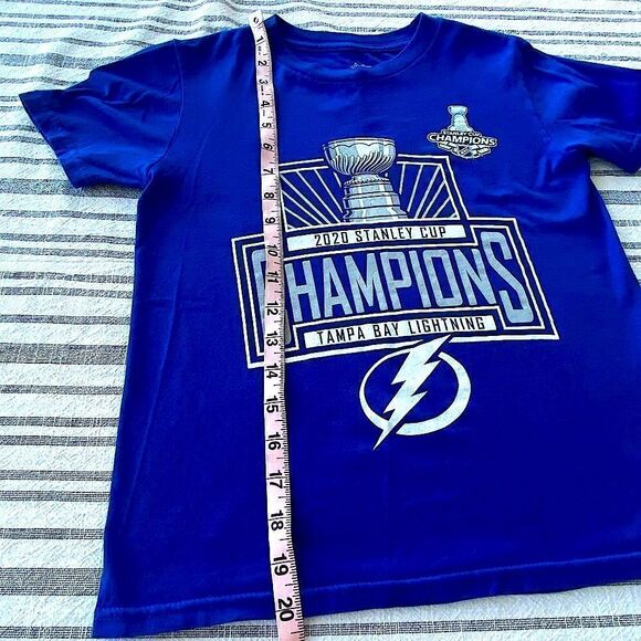 NHL Tampa Bay Lightning 2020 Stanley Cup T-shirt Youth Small - Picture 6 of 9